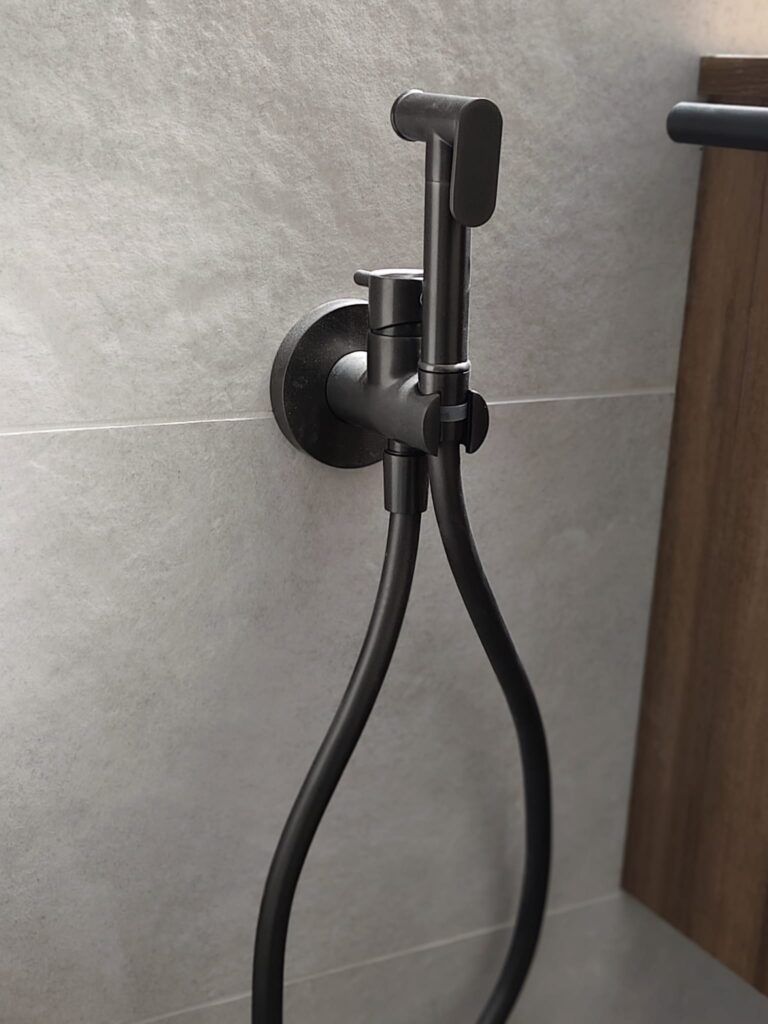 rehabilitacion de baño en mataro | Construcciones y Reformas Emyfer SL